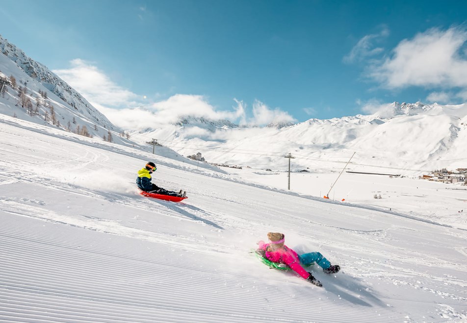 Tignes in Winter - Sledging (©AndyParant)