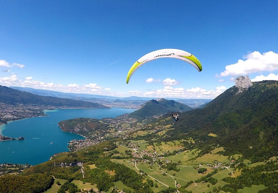 Lake Annecy - Paragliding