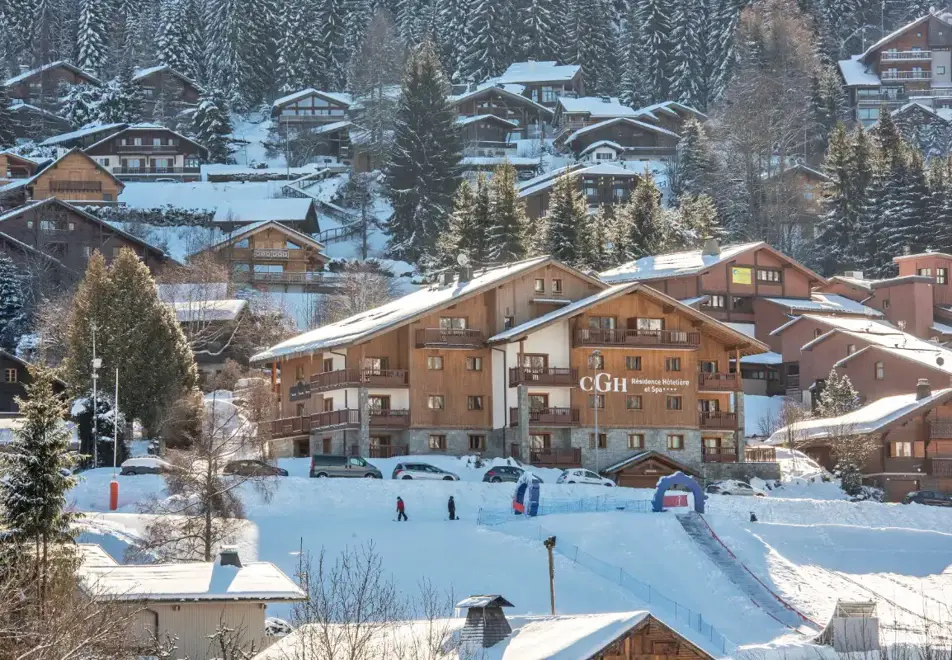 Les Chalets du Jouvence, Les Carroz (self catered apartments) - Belle Piste building