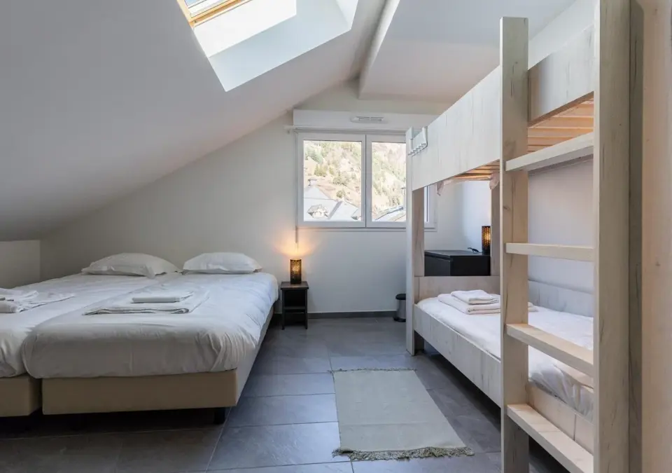 Meri-Bellcombe-Brides les Bains-Typical 2 bed 8 (5).webp