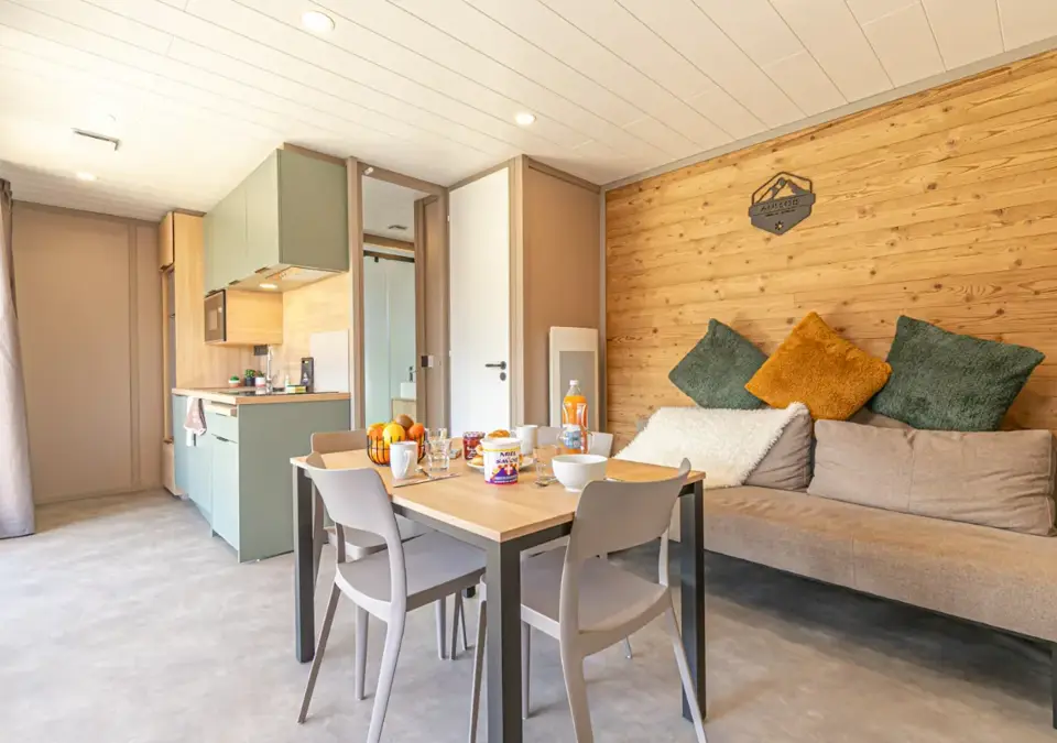 Camping La Buidonnière, Aussois-Chalet 4 pers (1).webp