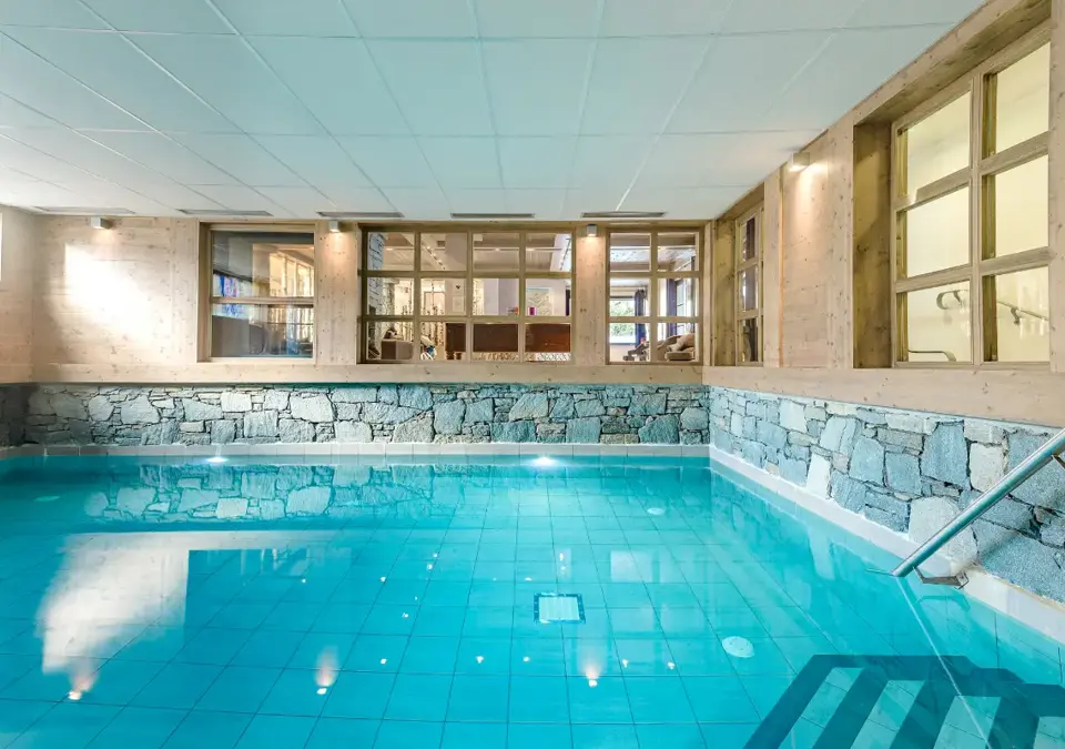 Les Fermes Emiguy-Les Gets-Indoor pool (1).webp
