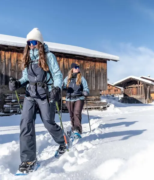 HEADER-Areches Beaufort snowshoeing (©simon-HURION)-2000px.webp