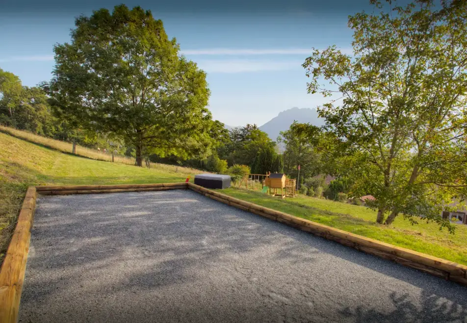 Chalet Kalyssia, Lake Annecy (self catered chalet) - Petanque