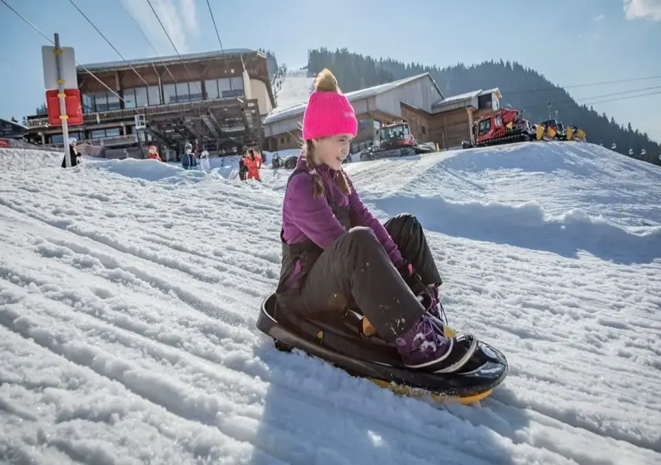 espace-luge-domaine-skiable-megeve_03-1920x1080-f50_50.webp