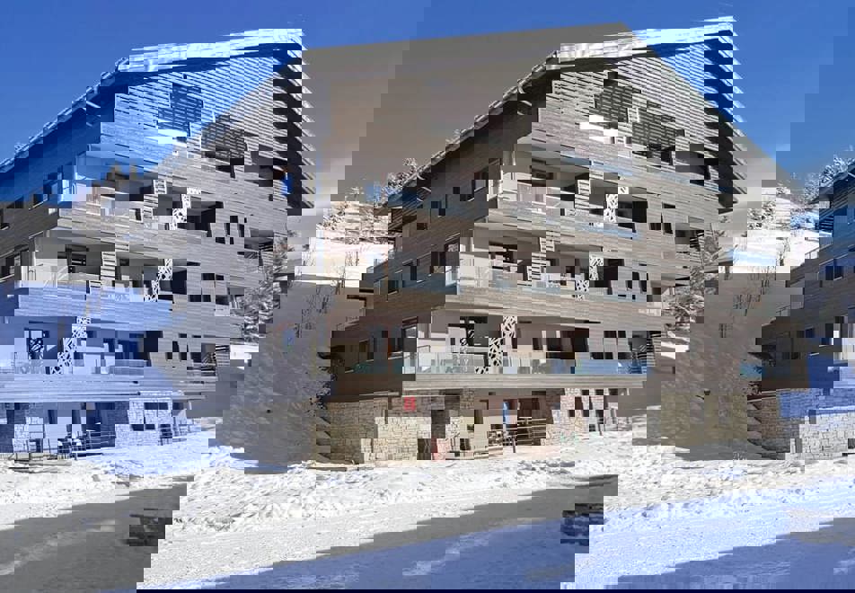 Chalet des Cimes, Les Saisies (self catered apartments)