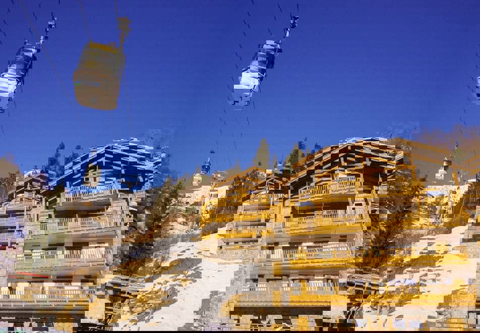 Les Balcons Etoiles, Champagny (self catered apartments) (©andyparant) - Ski in Ski-out