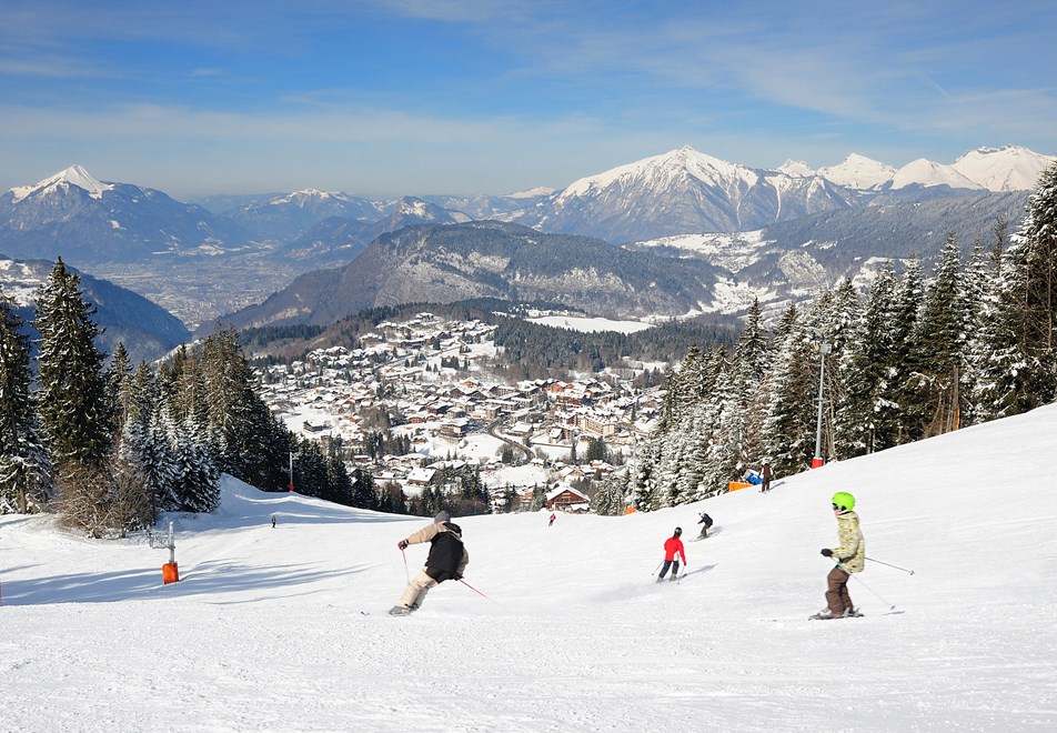 Les Carroz Ski Resort - Timalets red resort run (©D.Bouchet)