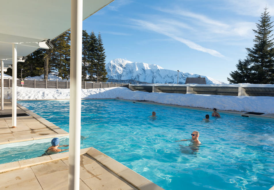 Les Villages du Bachat, Chamrousse (self catered apartments) - Outdoor pool