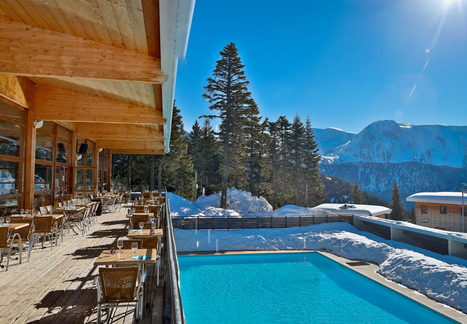 Les Villages du Bachat, Chamrousse (self catered apartments) - Outdoor pool & terrace