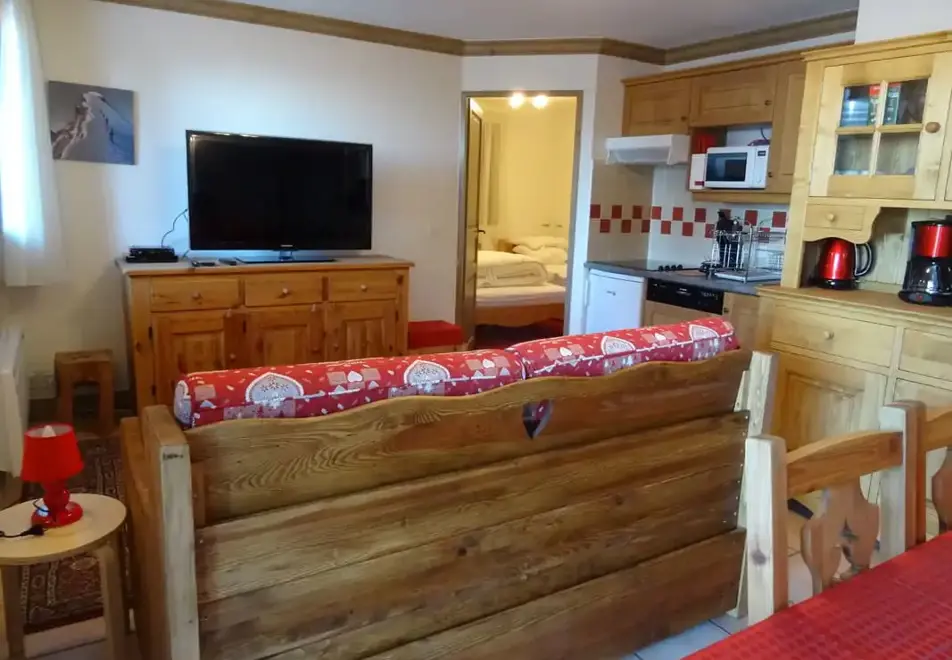 Les Granges des 7 Laux, Les 7 Laux (self catered apartments) - 1 bedroom sleeps 5