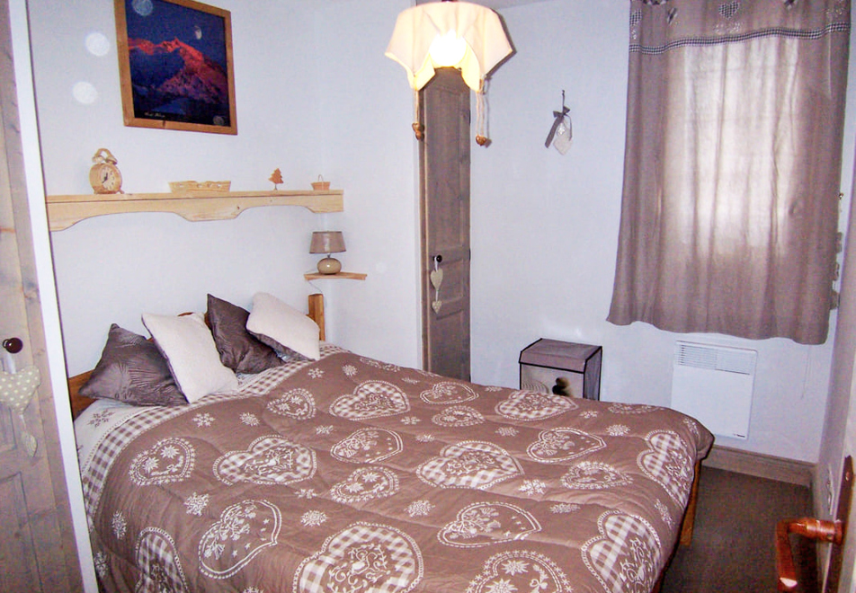 Les Granges des 7 Laux, Les 7 Laux (self catered apartments) - 1 bedroom sleeps 4