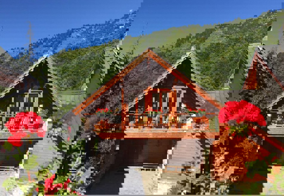 Les Fermes du Planet 1, Valloire (self catered apartment)