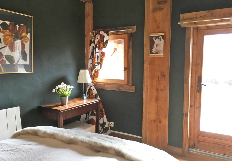 Chalet Percy, St Gervais (self catered chalet) - Bedroom