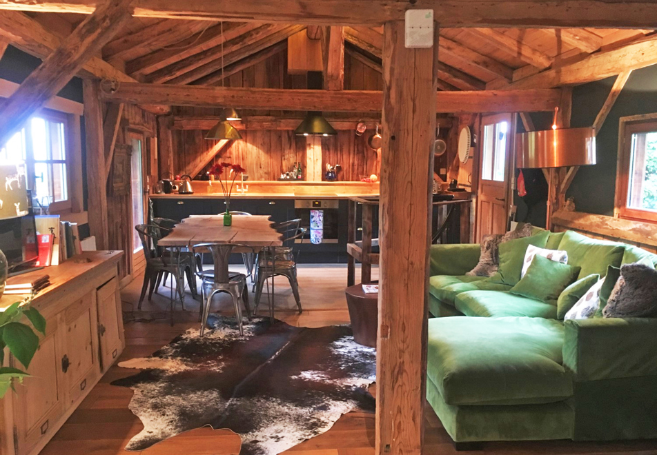 Chalet Percy, St Gervais (self catered chalet) - Open plan kitchen/diner/living