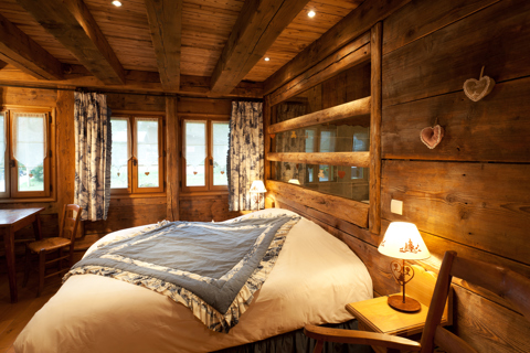 La Ferme de Fontany, Samoens (self catered chalet) - Double Bedroom
