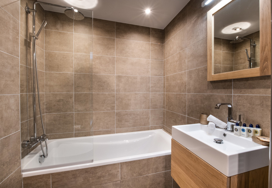 Yellowstone Lodge, La Tania (self catered chalet) - Chalet 1