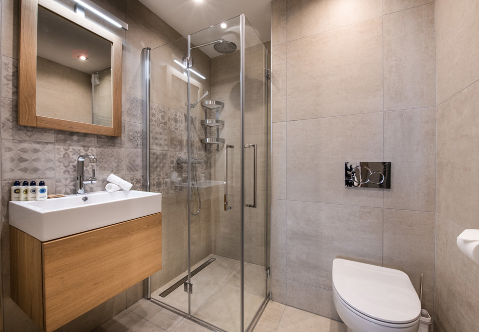 Yellowstone Lodge, La Tania (self catered chalet) - Chalet 2