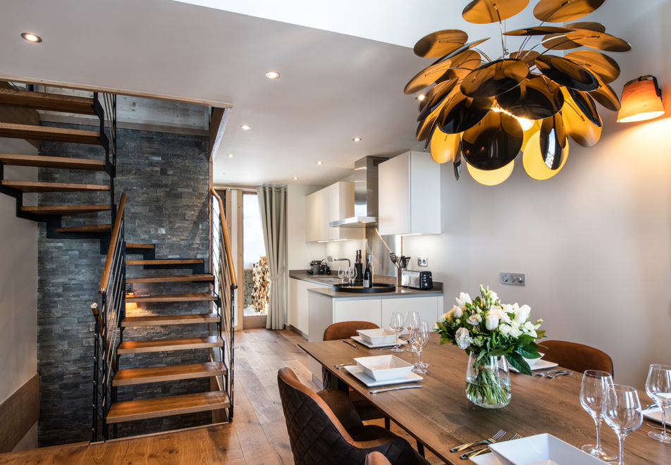 Yellowstone Lodge, La Tania (self catered chalet) - Chalet 4