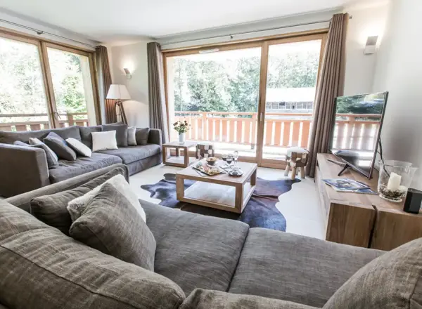 K2, Les Gets (self catered apartments) - 3 bed first OPT (3).jpg