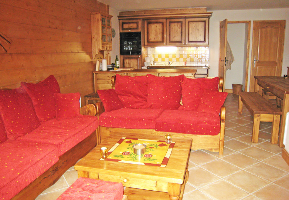 Le Refuge, Morillon 1100 (self catered apartments) - G10 Kitchen/Lounge