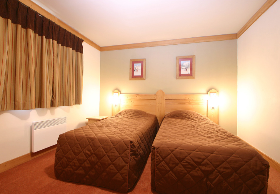 Alba, Les 2 Alpes (self catered apartments) - Twin bedroom