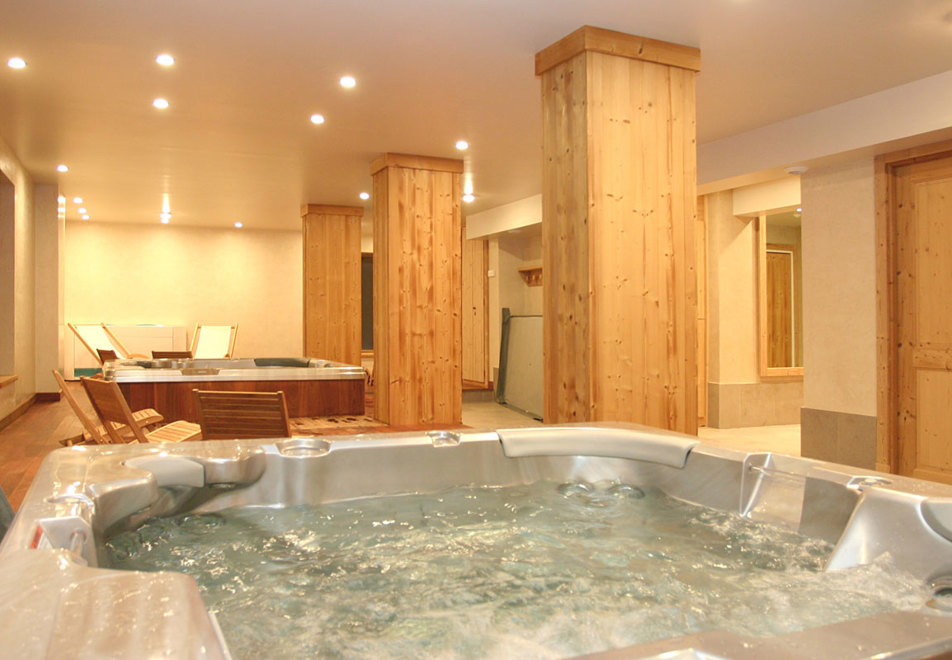 Le Cortina, Les 2 Alpes (self catered apartments) - Hot tub