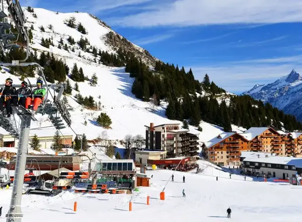 Les Balcons d'Aurea, Auris en Oisans (self catered apartments) OPT (11).jpg