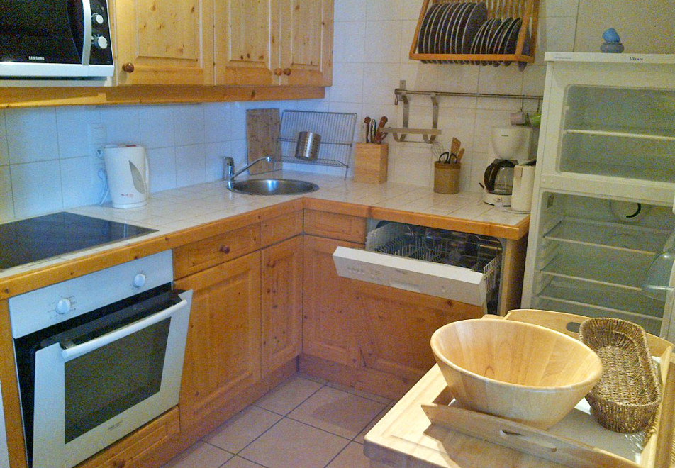 Les Gelinottes, (self catered apartments) - Kitchen