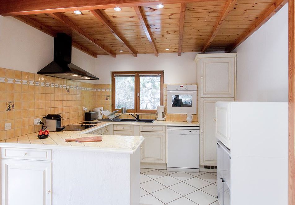 Jon, Les 2 Alpes (self catered chalet) - Kitchen