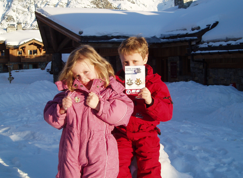La Rosiere family skiing