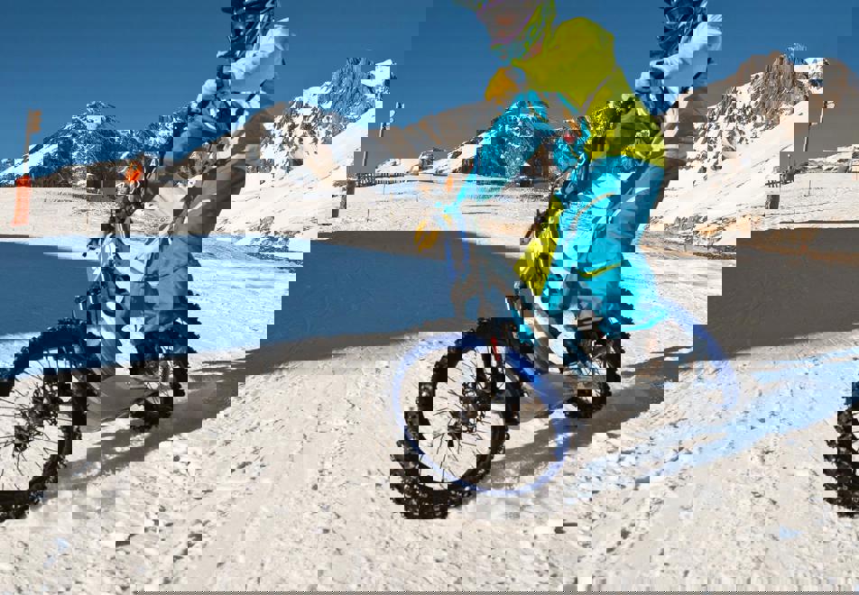 Aussois Ski Resort (©mo-apernet) - Biking on snow