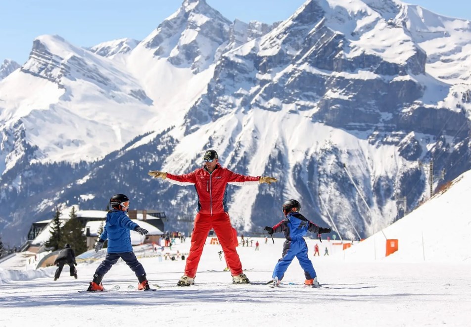 Les Carroz Ski Resort - ESF ski lessons