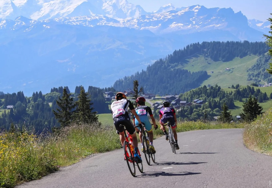 Les Carroz Village - Cycling