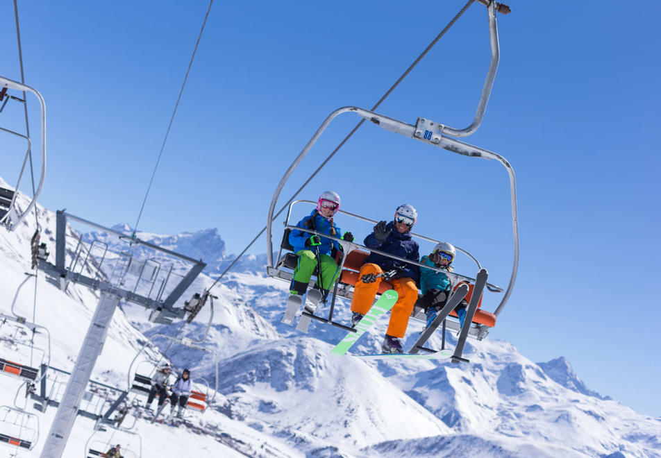 Alpe d'Huez Ski Resort (©Laurent-Salino)