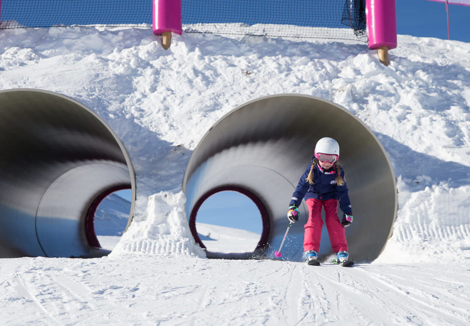 Alpe d'Huez Ski Resort (©Laurent-Salino) - Marcels Farm