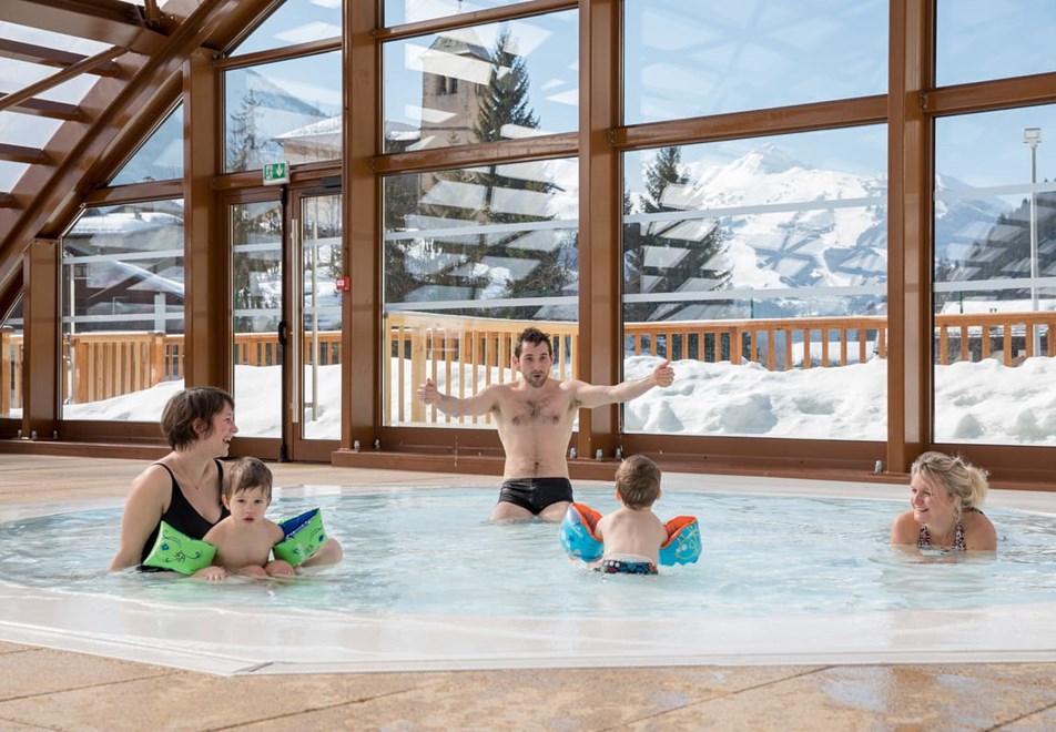Champagny Ski Resort - Indoor pool