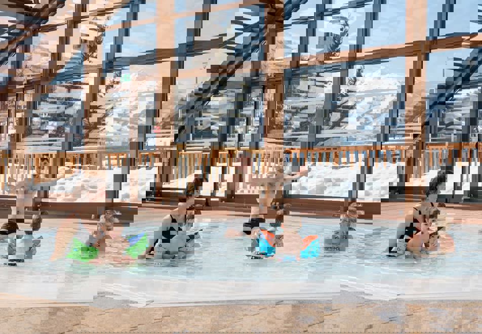 Champagny Ski Resort - Indoor pool