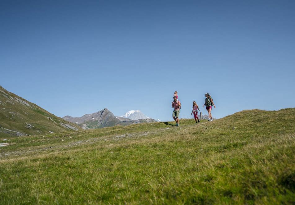 La Rosiere Resort (©OTLaRosiere) - Walking