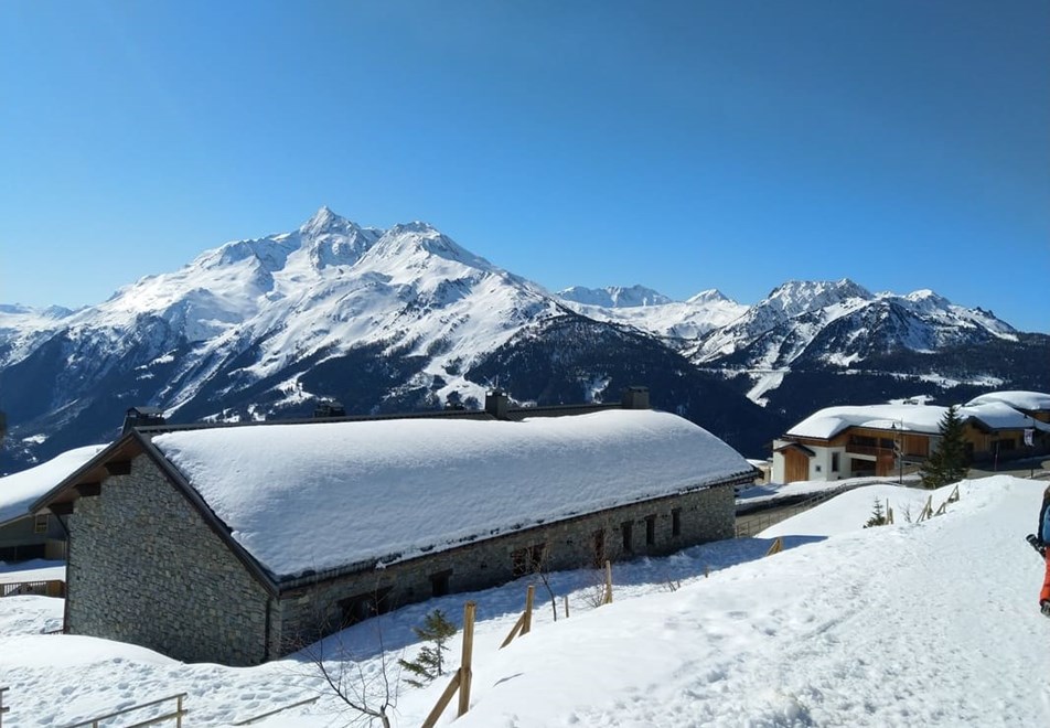 La Rosiere Ski Resort (©OTLaRosiere) - Chalet style buildings
