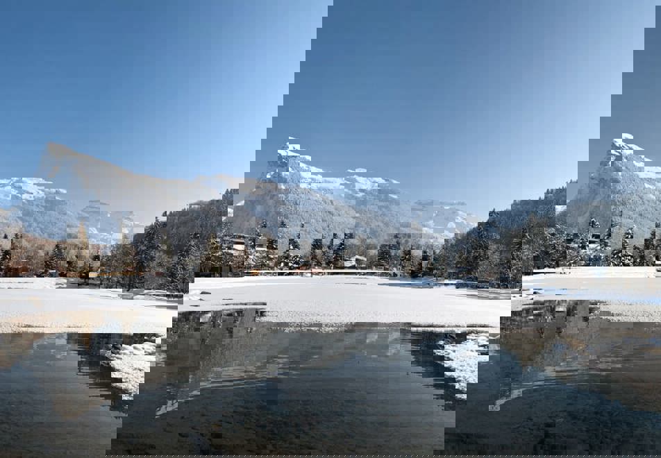 Samoens Ski Resort (©ChristianMartelet) - Lake