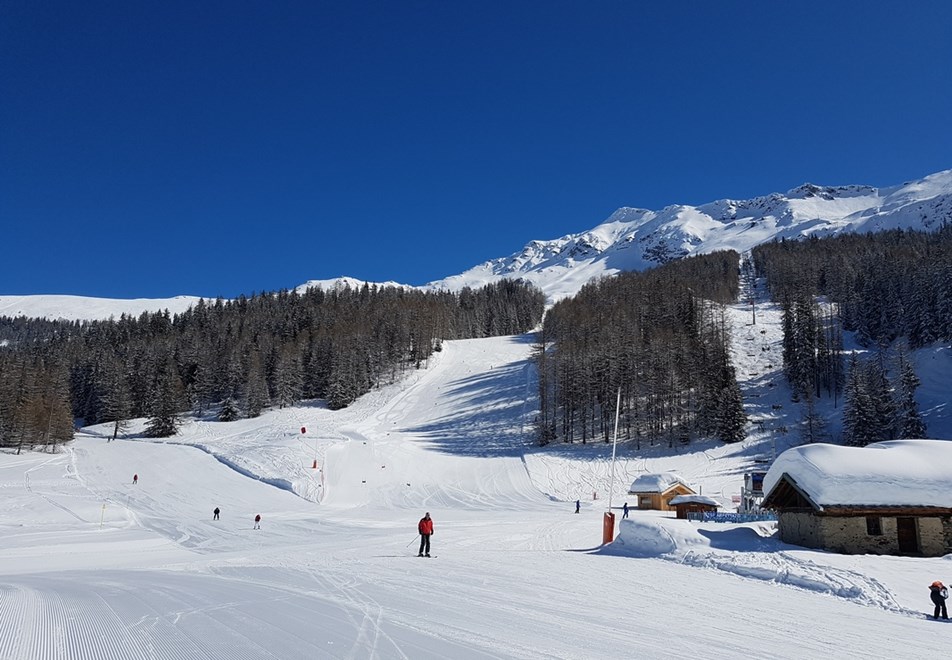 Sainte Foy Ski Resort - Wide, open slopes
