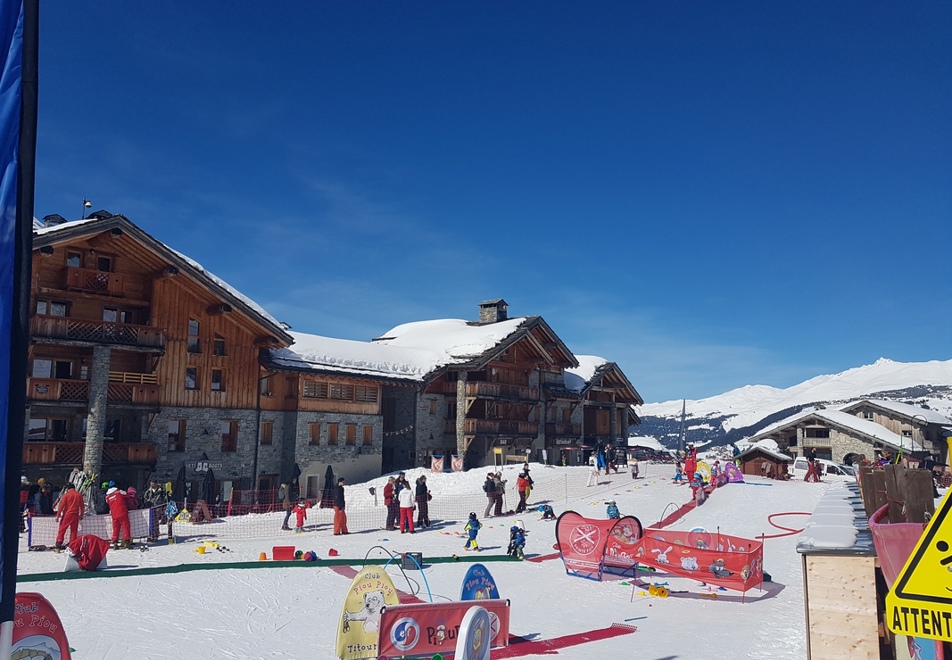 Sainte Foy Ski Resort - Front de Neige (snow front)