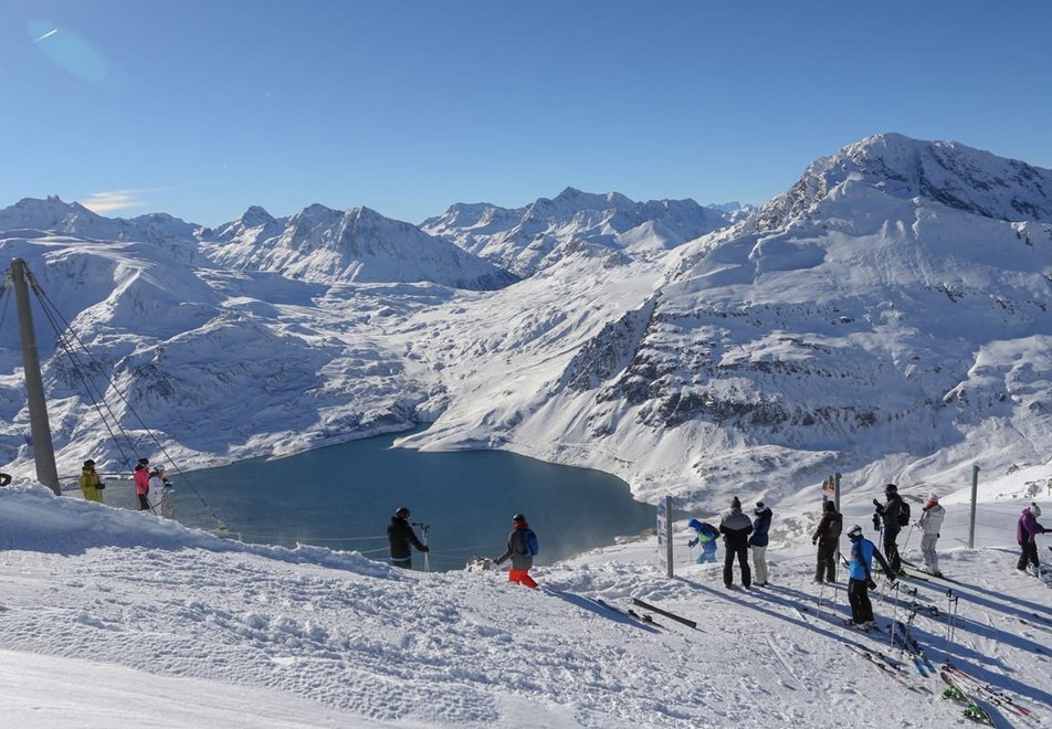 Val Cenis Ski Resort - Lac du Mont Cenis (©AliciaMagnenot)