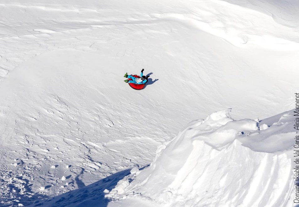 Val Cenis Ski Resort (©AliciaMagnenot) - Snow tubing