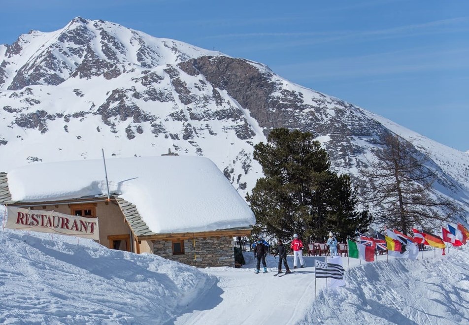 Val Cenis Ski Resort - Mountain restaurant