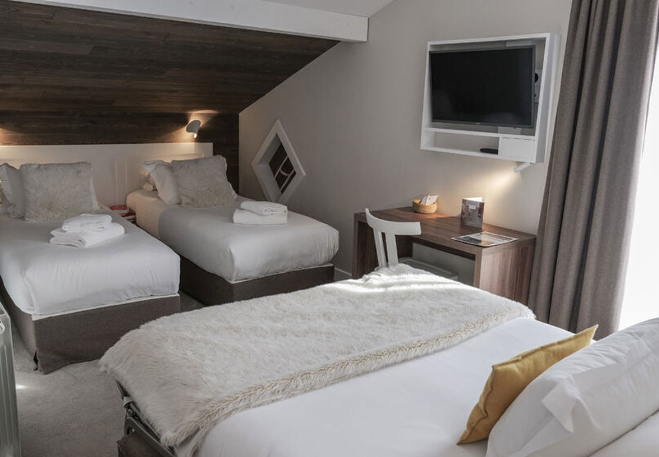 Chalet Whymper, Chamonix (Catered Chalet) (©Chamonix TO) - Family room