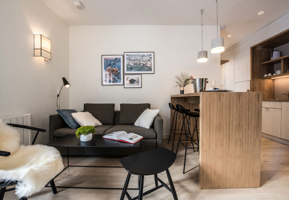 Le Genepy, Chamonix (Self Catered Apartments) - 1 Bed Superior