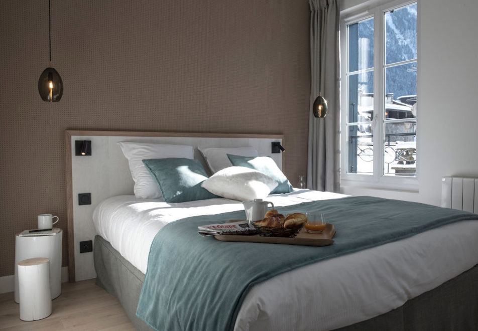 Le Genepy, Chamonix (Self Catered Apartments) - 2 bed 6