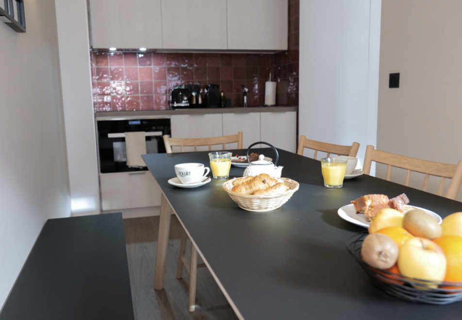 Le Genepy, Chamonix (Self Catered Apartments) - 3 bed penthouse